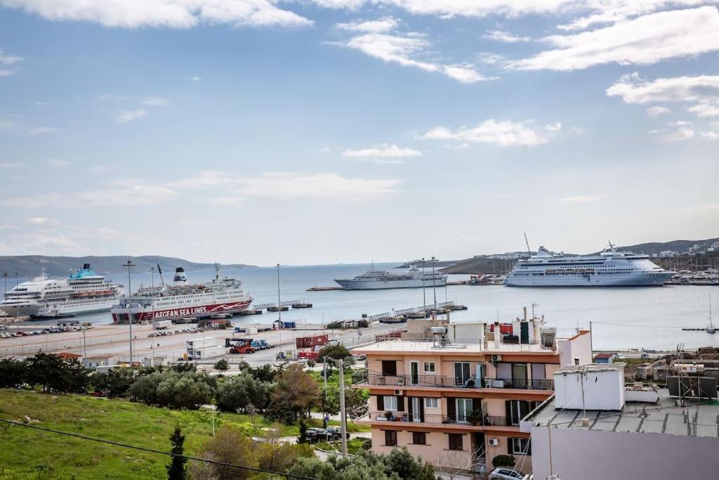 Seafront Central Apt In Lavrio Apartment Bagian luar foto