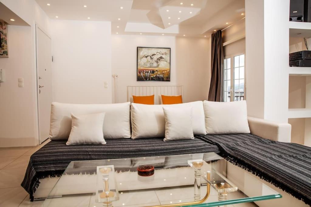 Seafront Central Apt In Lavrio Apartment Bagian luar foto